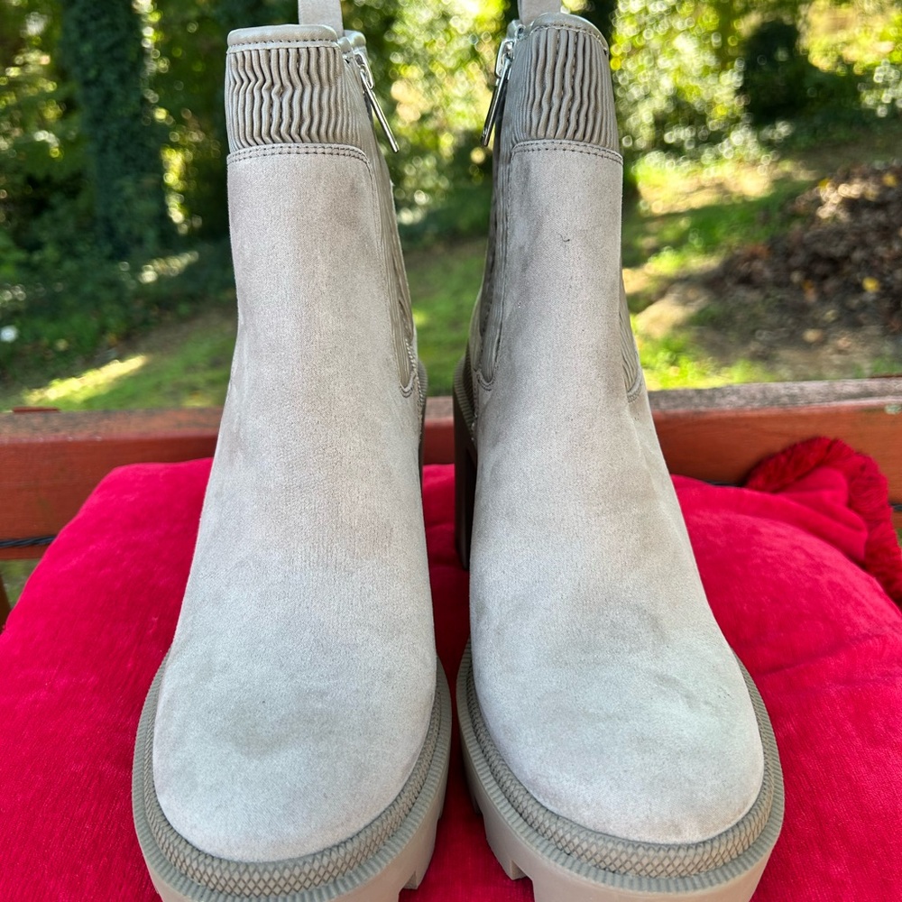Jennifer Lopez Taupe Ankle Boots